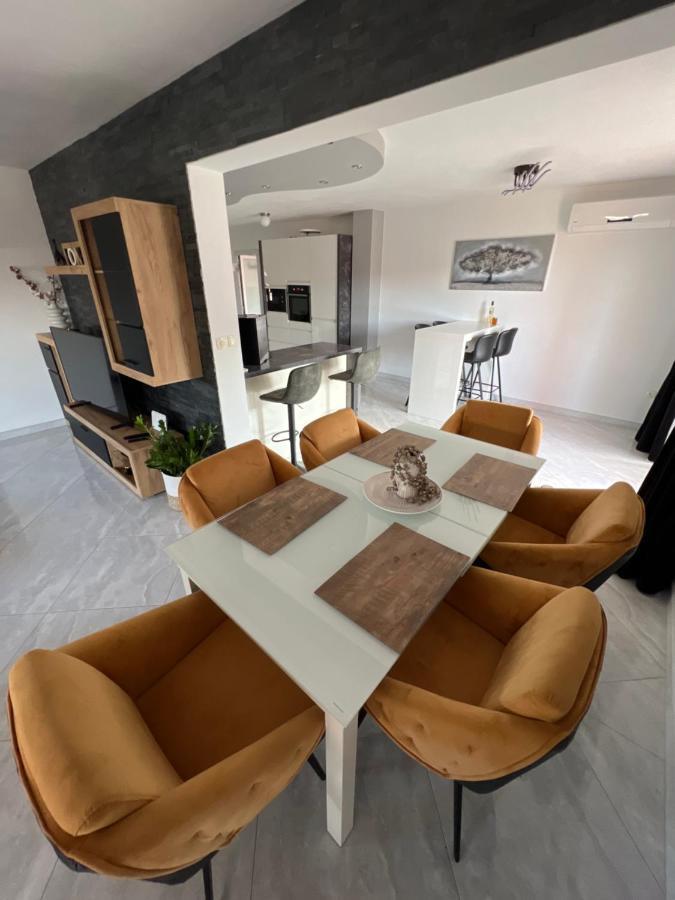 Apartments Cosic Klenovica Exterior foto